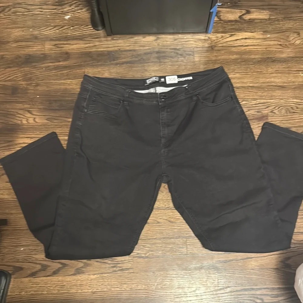 Ezekiel Black Men’s Straight Leg Jeans